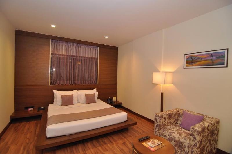 Hotel Studio Estique Pune Bagian luar foto